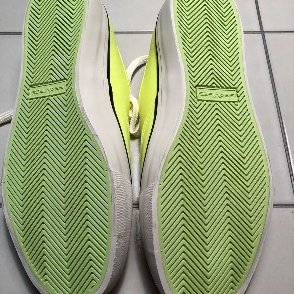 Woman’s Neon SeaVees Sneakers Shoes - Picture 7 of 7